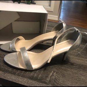 David’s Bridal shoes